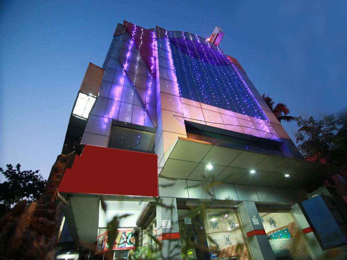 Oyo 4824 Hotel Star Kochi Luaran gambar